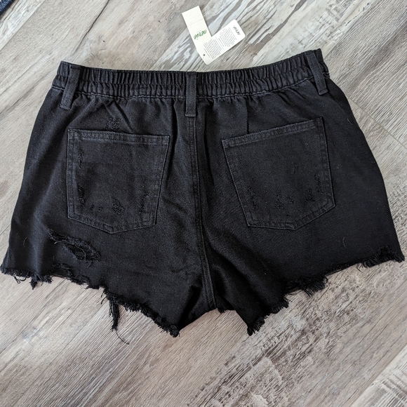 Black Aerie shorts, size M - Picture 2 of 3